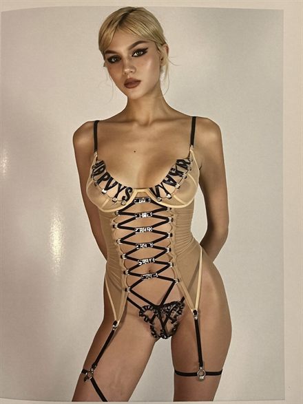 Nejnovější AI deepnude foto 4